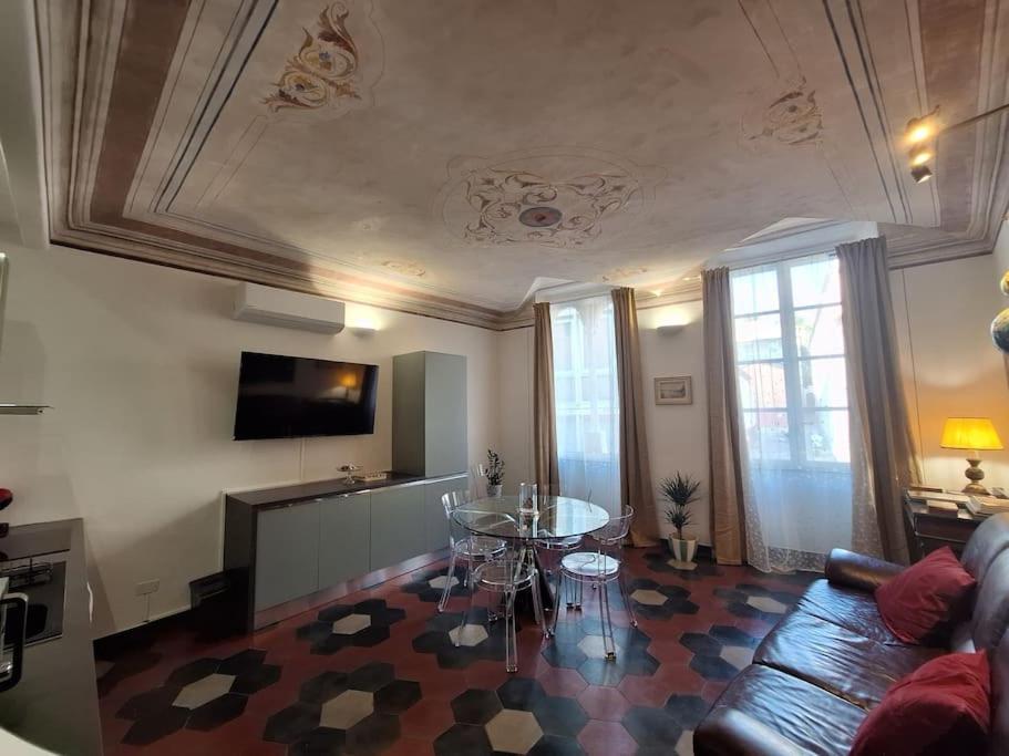 Il Talismano-In Citta -Vicino Al Mare Apartman Savona Kültér fotó