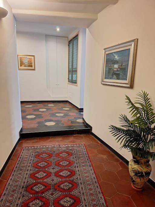 Il Talismano-In Citta -Vicino Al Mare Apartman Savona Kültér fotó