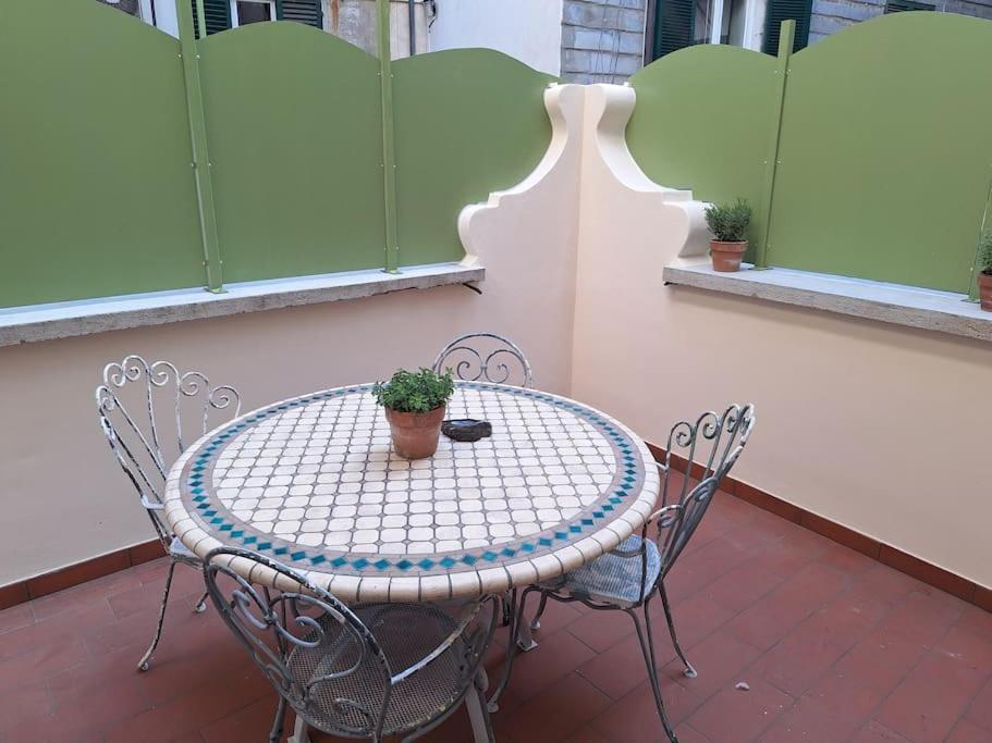 Il Talismano-In Citta -Vicino Al Mare Apartman Savona Kültér fotó