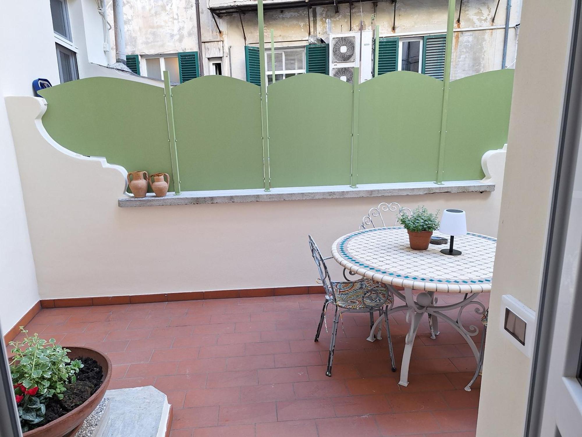 Il Talismano-In Citta -Vicino Al Mare Apartman Savona Kültér fotó