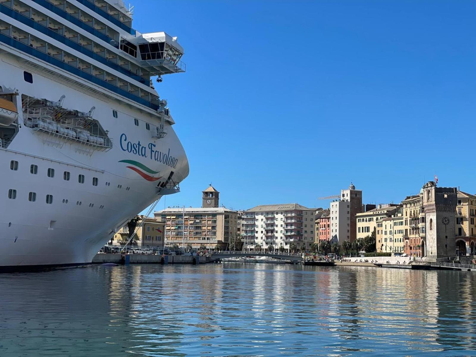 Il Talismano-In Citta -Vicino Al Mare Apartman Savona Kültér fotó